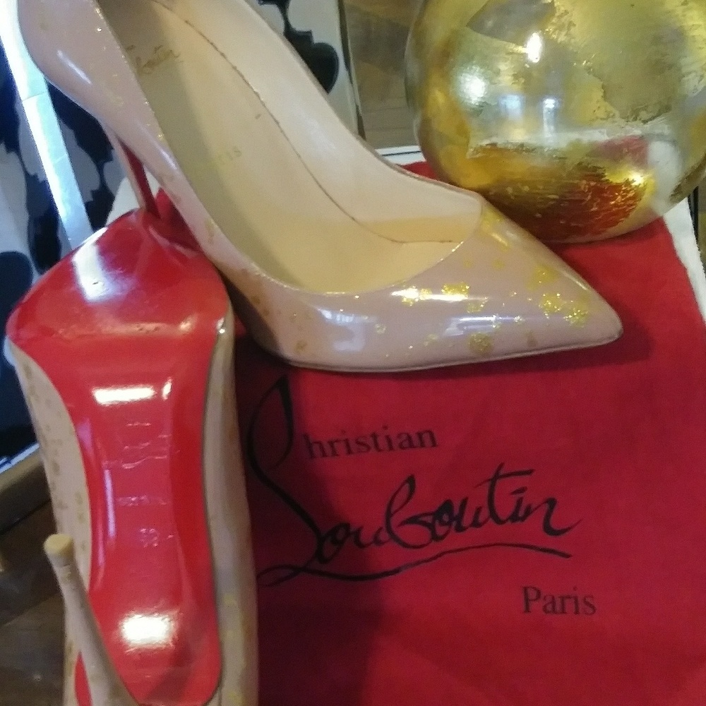 Authentic Christian Louboutin
Pump Pigalle Nude - Picture 6 of 7